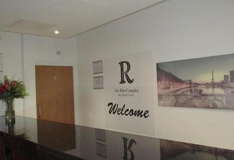 キングサイズベッドのスーペリアルーム, The R Inn