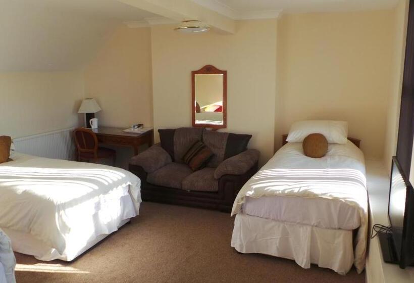 חדר קומפורט לשלושה, Victoria