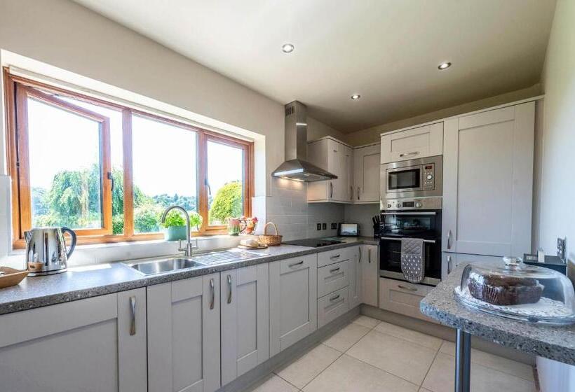 جناح غرفتين نوم, The Dinney B&b