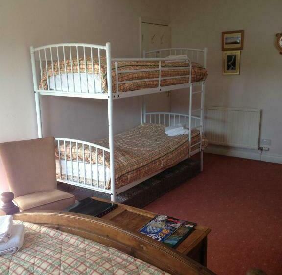 Четырехместный Номер Стандарт, The Old School B&b