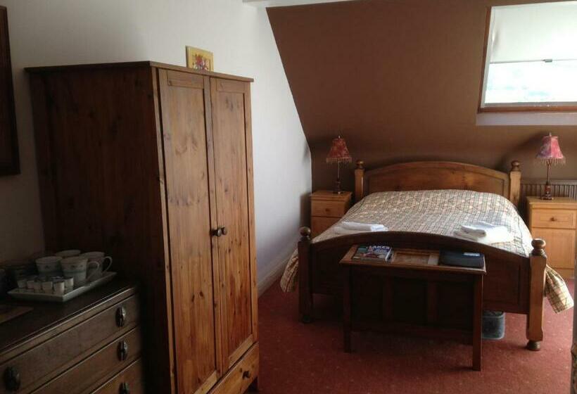 חדר סטנדרט לארבעה, The Old School B&b