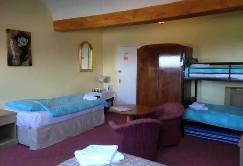 Family Room, The Old School B&b