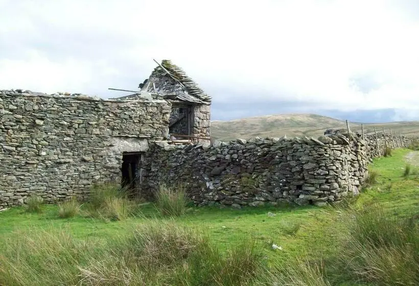 Habitació Quàdruple Estàndard, The Old School B&b