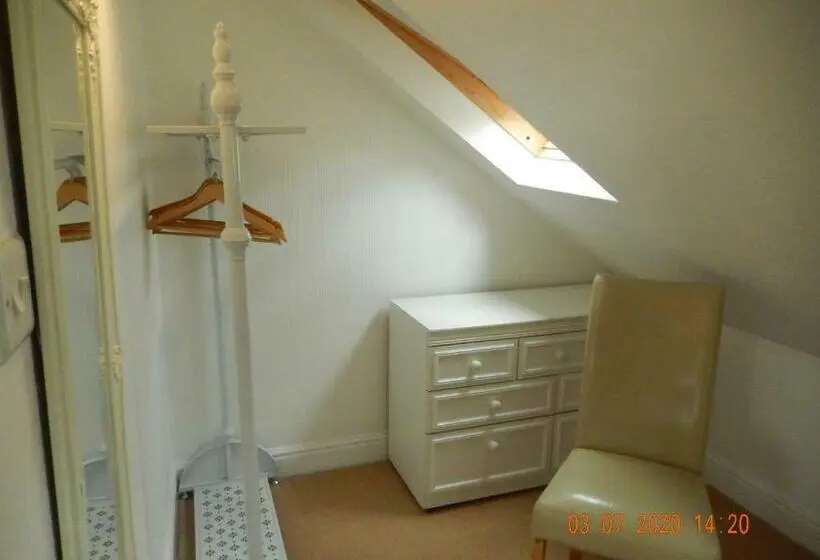 デラックスルーム, The Rutlands B&b