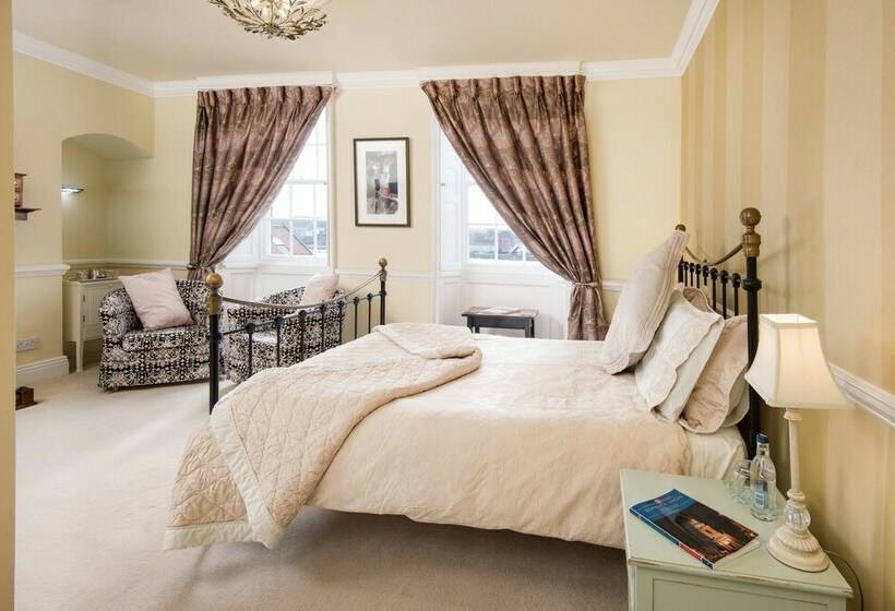 اتاق لوکس, The Walls Bed And Breakfast