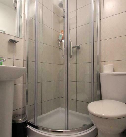 Номер Стандарт, Ali Inn Oxford