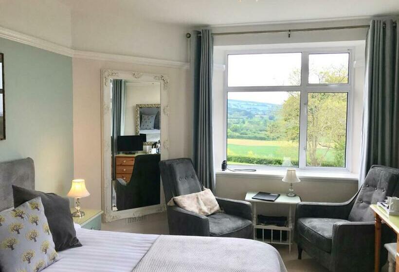 غرفة كلاسيكية سرير كينج, Cedar House