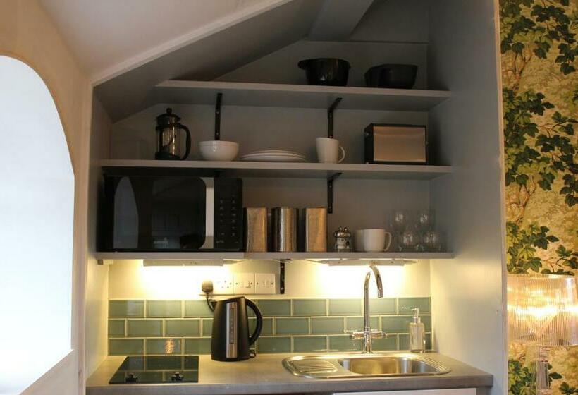 Номер Стандарт, Hayeswood Lodge Luxury Accommodation