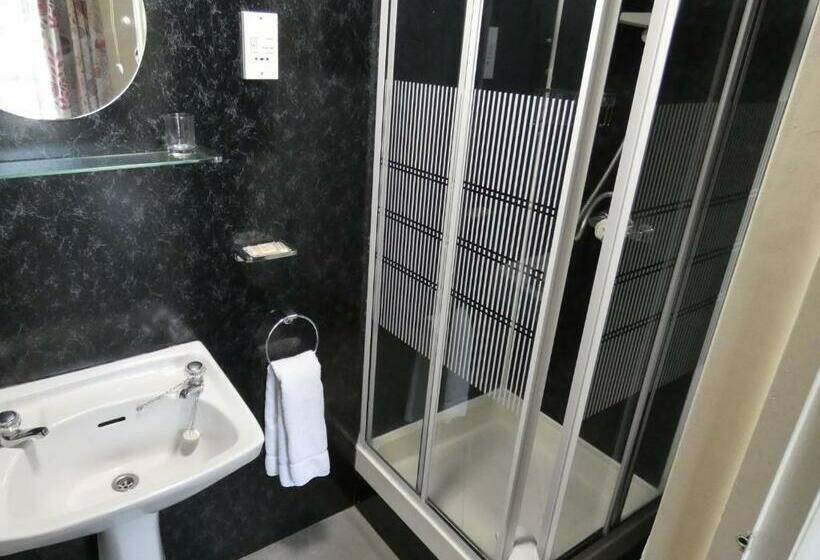 Standart Oda, Hurst Dene Apart