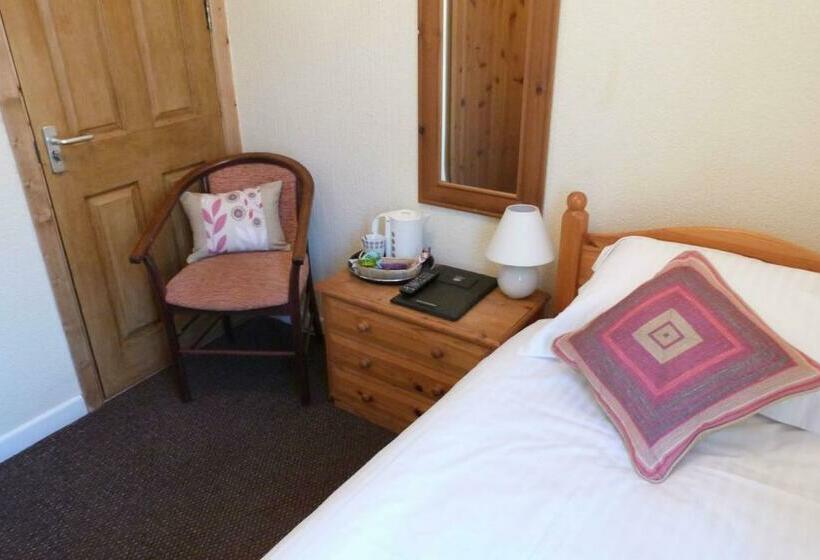 Quarto Estandar Individual, Hurst Dene Apart