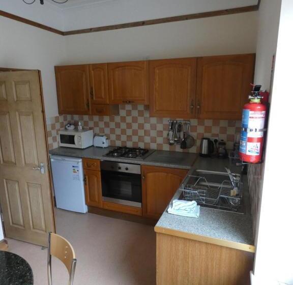 Balkonlu 1 Yatak Odalı Daire, Hurst Dene Apart