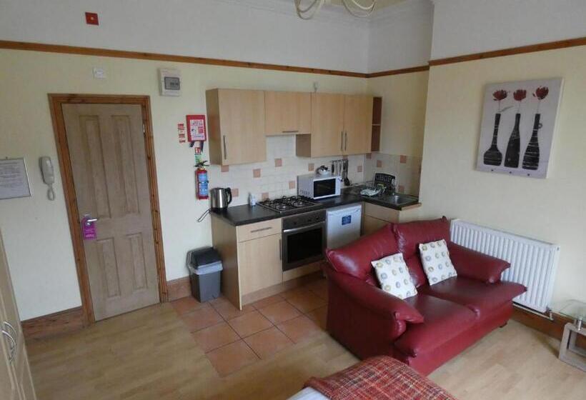 Bahçe manzaralı standart stüdyo, Hurst Dene Apart