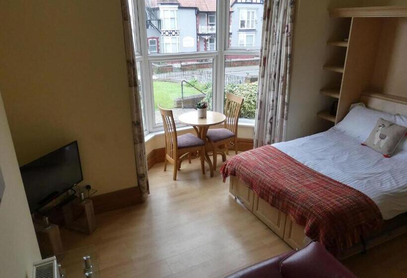 Bahçe manzaralı standart stüdyo, Hurst Dene Apart