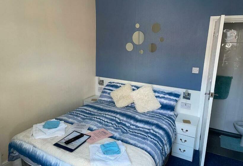 חדר אקונומי, Ivydene Guest House