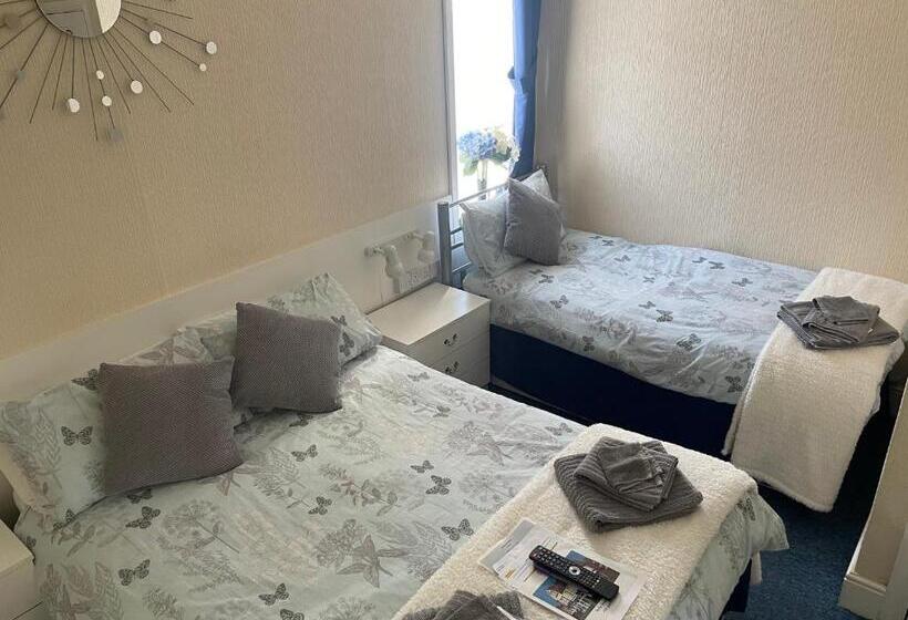 Семейный Номер Базовый, Ivydene Guest House