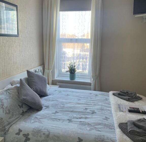 Apartament Rodzinny, Ivydene Guest House