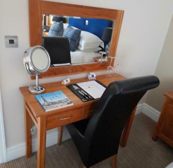 高级大房间, Langtrys