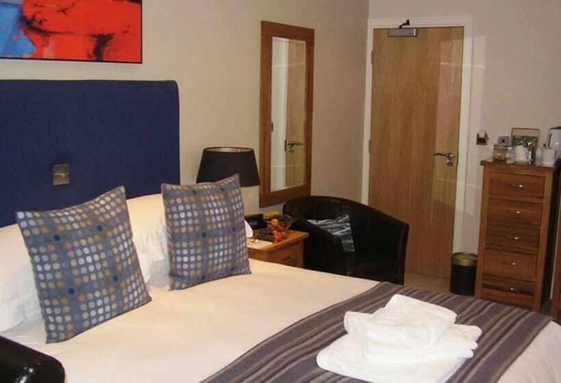 高级大房间, Langtrys