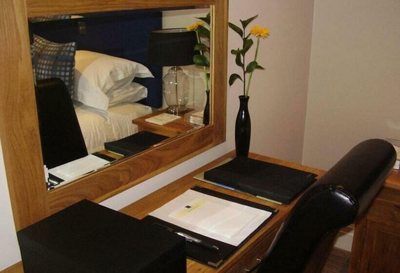 高级大房间, Langtrys