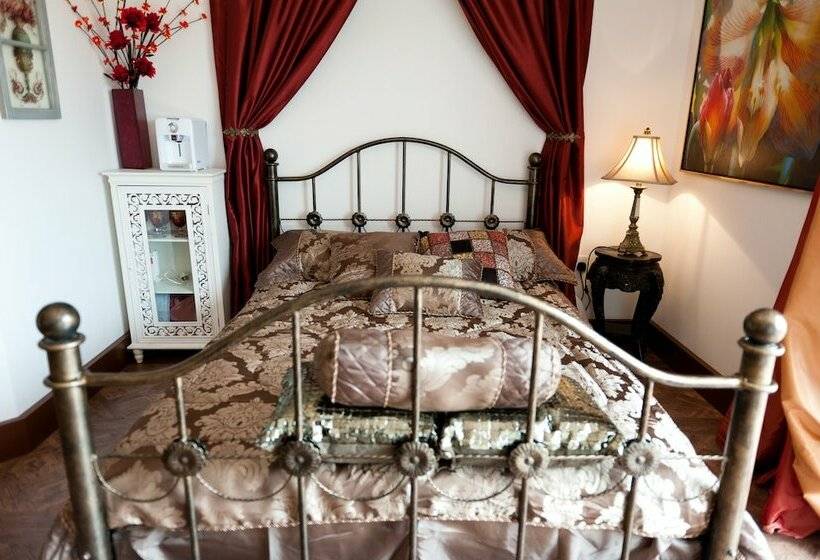 Standart Oda, Llamas Pyjamas