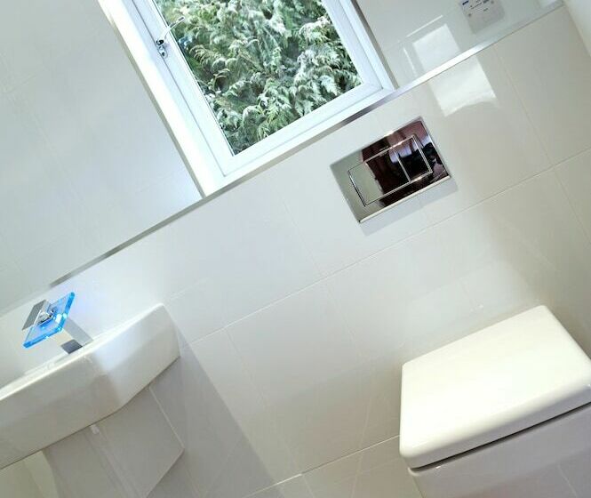 Üç Kişilik Standart Oda, Llamas Pyjamas