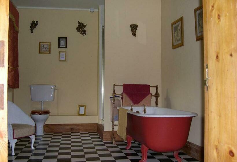 标准间, Lullington House