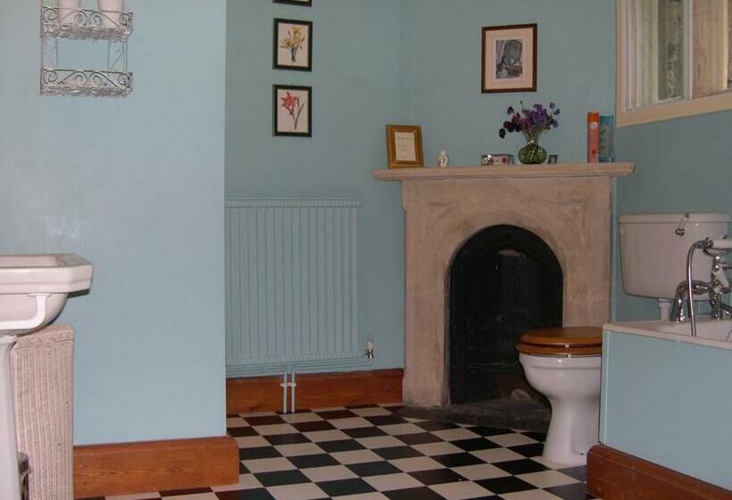 标准间, Lullington House