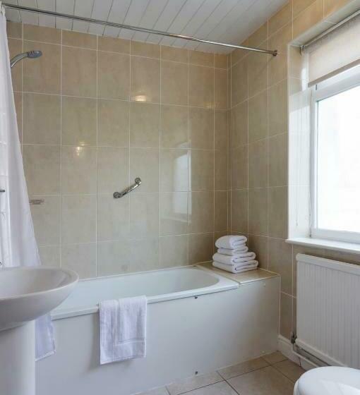 غرفة قياسية, Stoneleigh