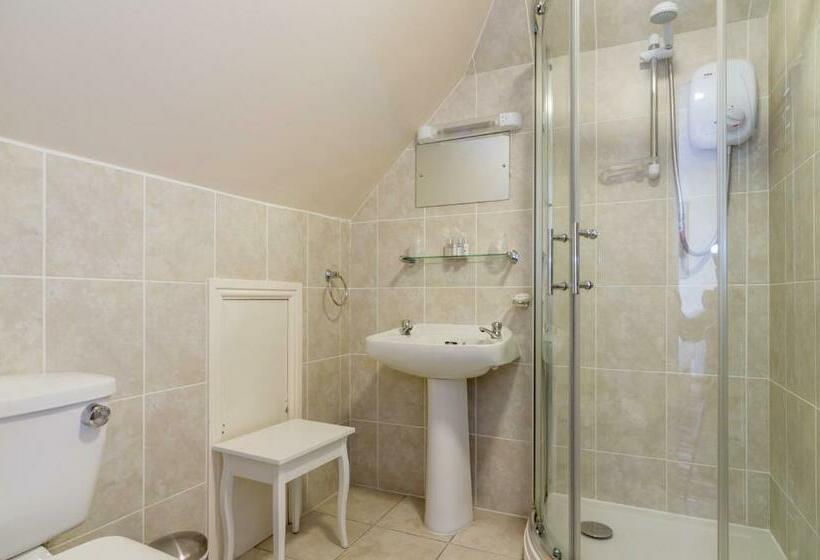 غرفة قياسية, Stoneleigh