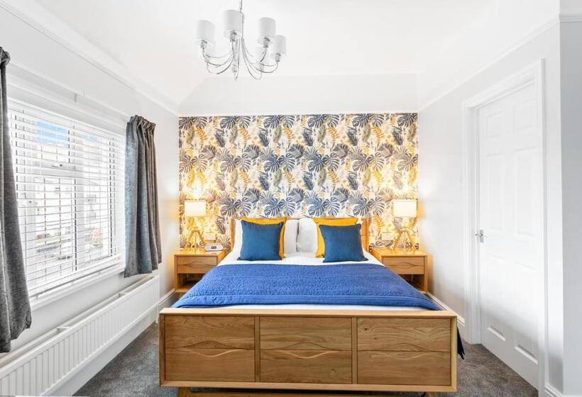 Suite Lit King, Stover Lodge