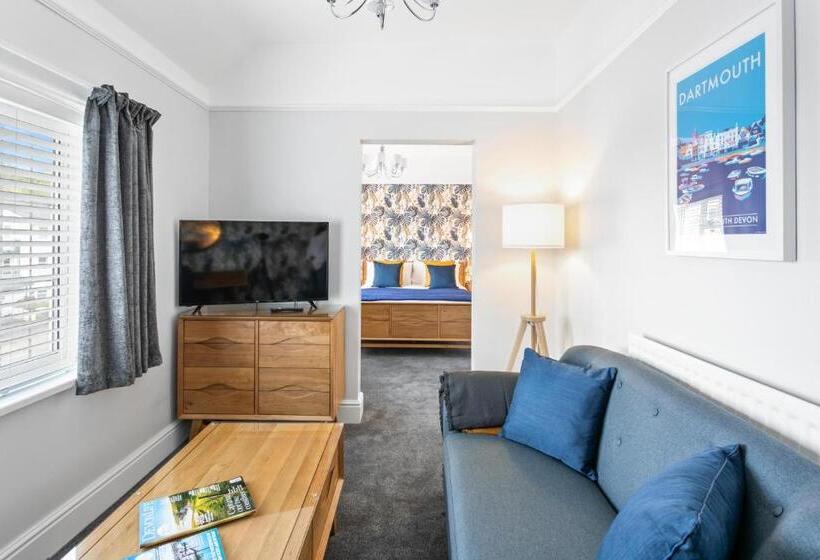 Suite Lit King, Stover Lodge