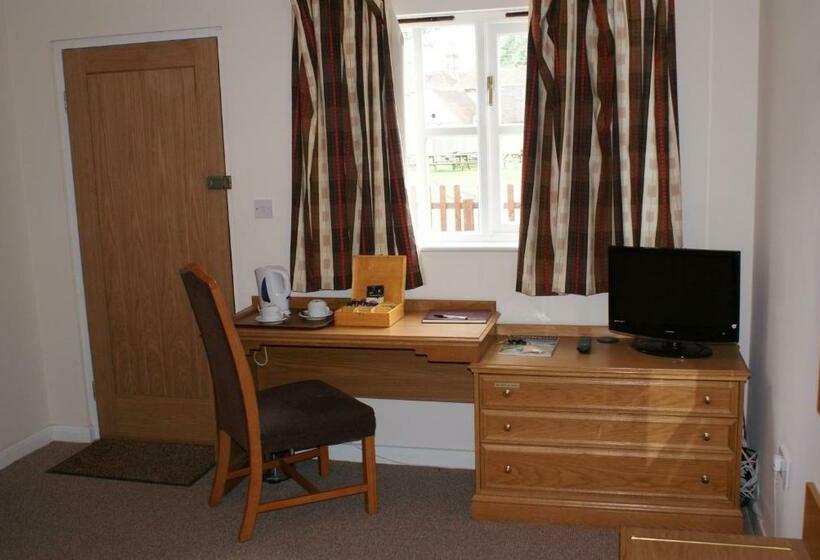 スタンダードルーム, The Hawkenbury