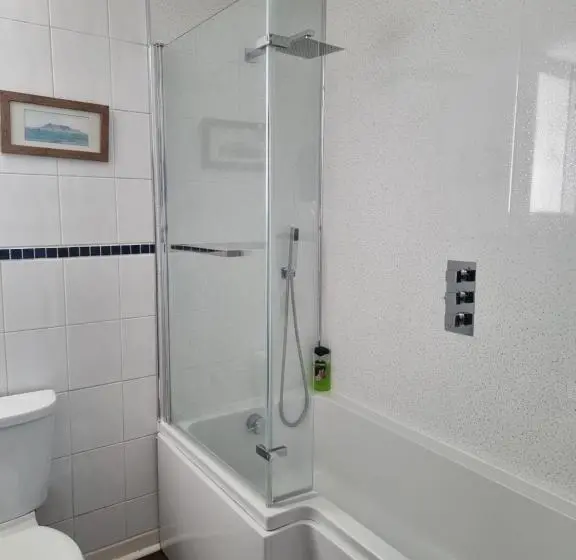 Standard-huone King-vuode, The Hut Wales   A Sea Front Inn