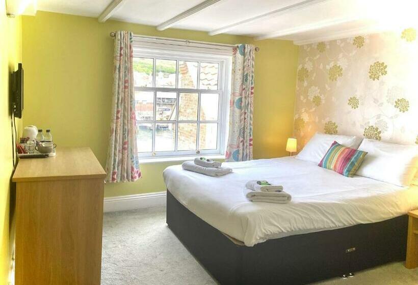 غرفة قياسية مطلّة علي البحر, The Pier Inn