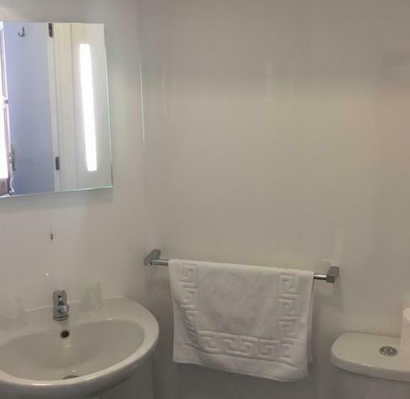 غرفة قياسية مطلّة علي البحر, The Pier Inn