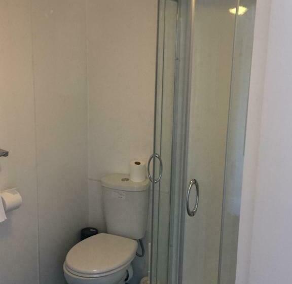 غرفة قياسية مطلّة علي البحر, The Pier Inn