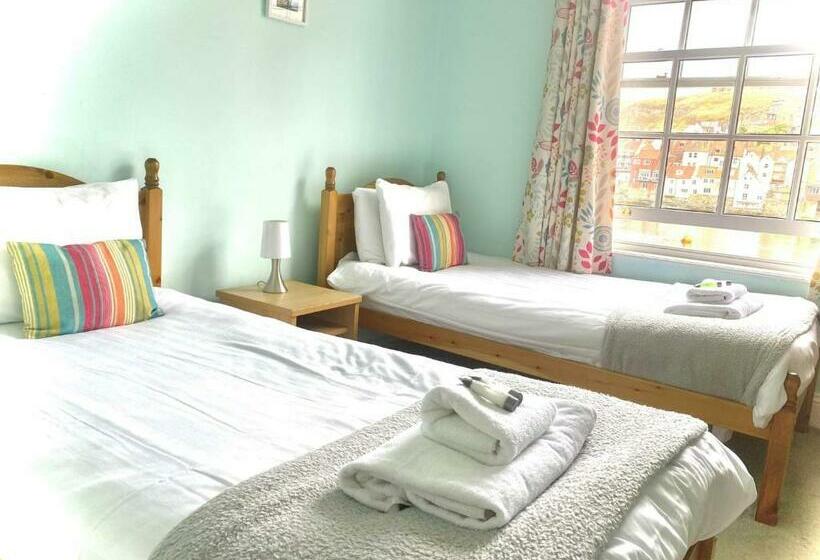 غرفة قياسية مطلّة علي البحر, The Pier Inn