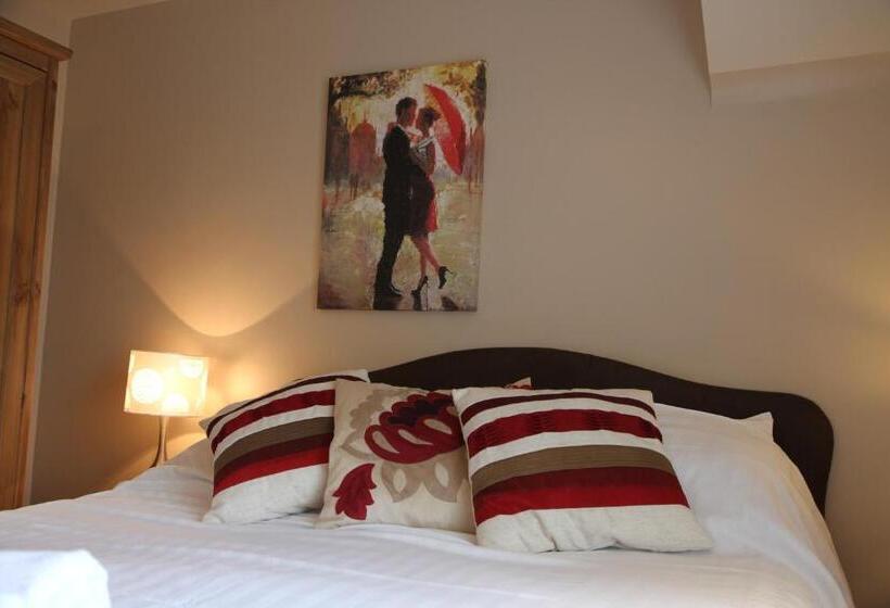 带大床的标准间, Castle Green Bed And Breakfast