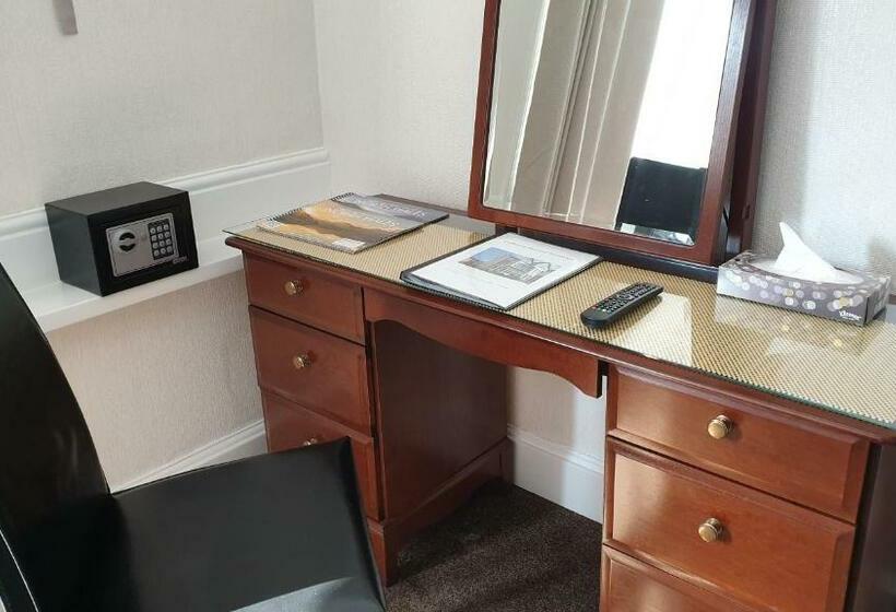 غرفة قياسية إطلالة جانبية علي البحر, Colbourn Bed And Breakfast