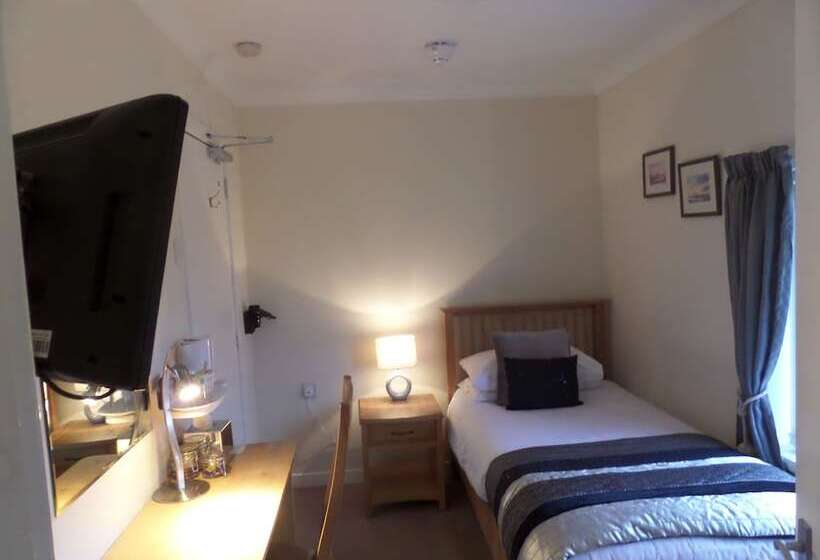 标准单人间, Hildeval B&b