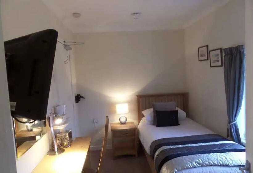 Habitación Estàndard Individual, Hildeval B&b