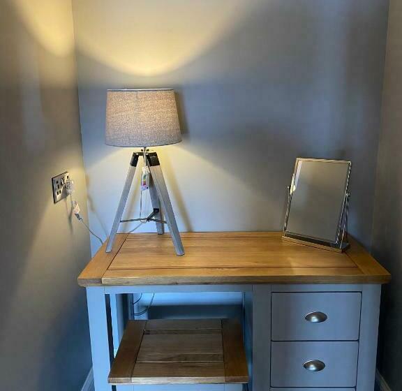 수피리어 룸, Aberdunant Hall