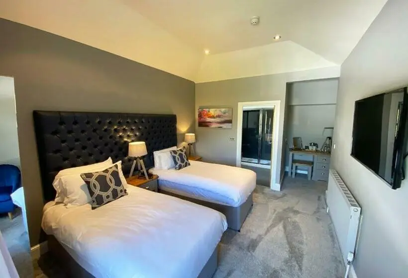 Superior-huone, Aberdunant Hall