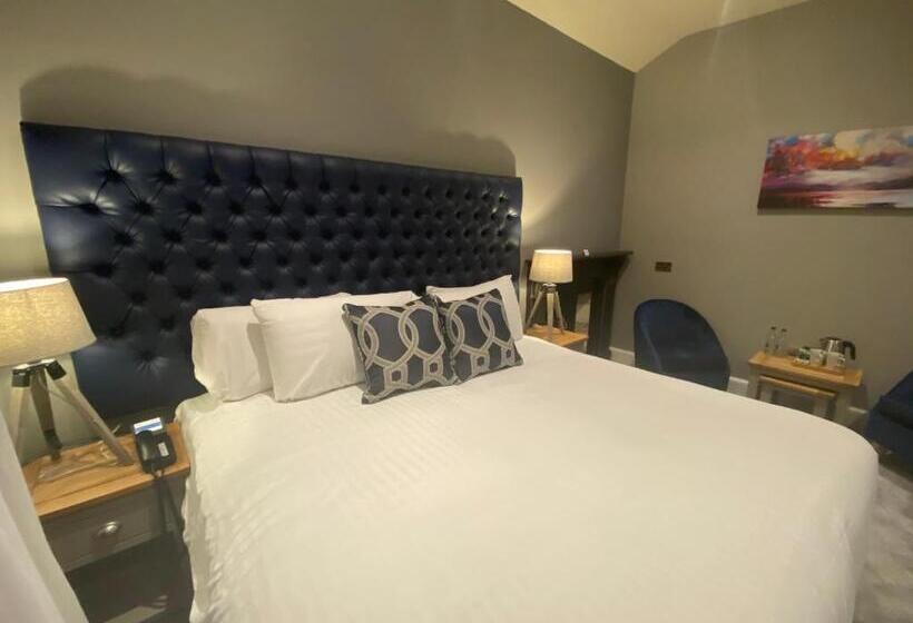 패밀리 룸, Aberdunant Hall