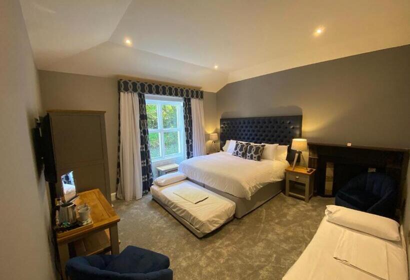 패밀리 룸, Aberdunant Hall