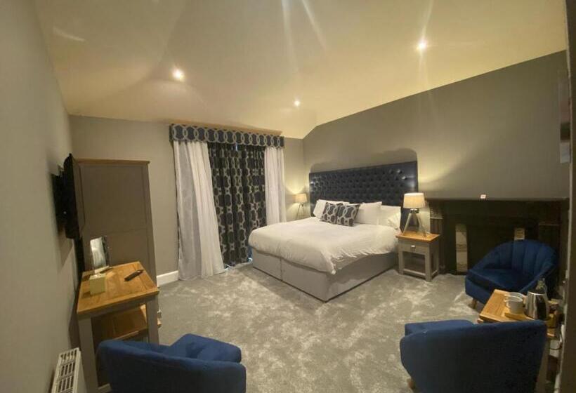 패밀리 룸, Aberdunant Hall