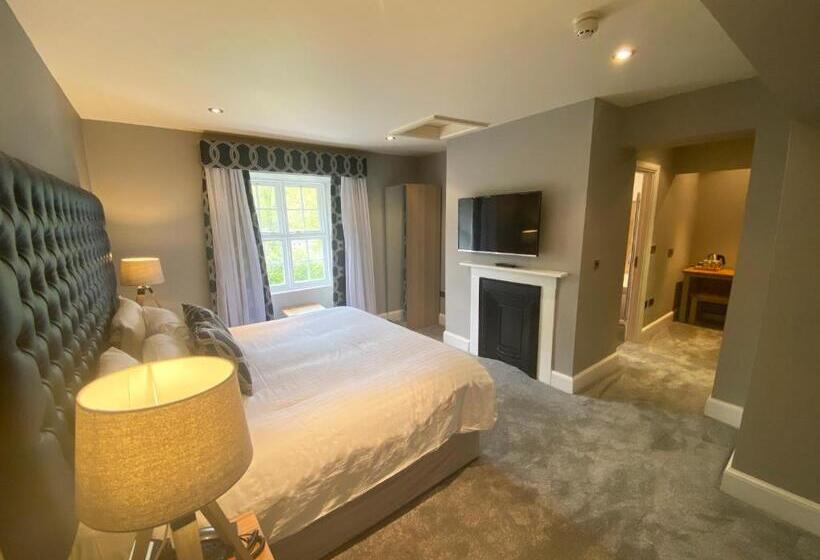 디럭스 자쿠지룸, Aberdunant Hall