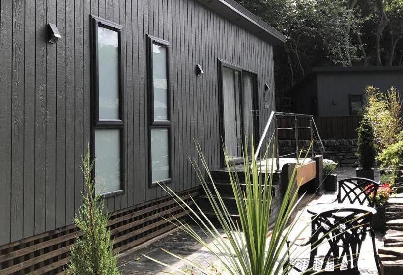 테라스 주니어 스위트, Aberdunant Hall