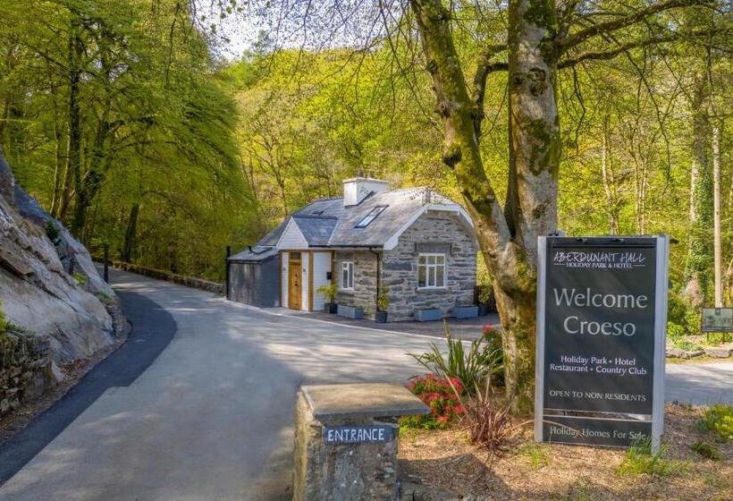 침실 2개 주택, Aberdunant Hall