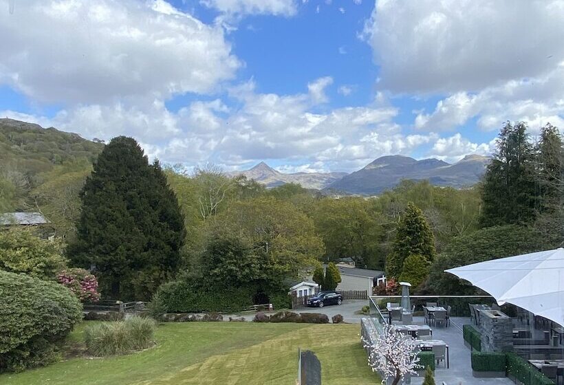 스탠다드 룸 더블 침대, Aberdunant Hall